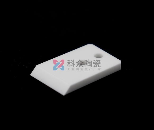 氧化鋁陶瓷件都有哪些分類和特點(diǎn)呢？（圖）